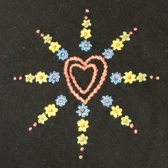 FINAL SALE PRICE Black Embroidered Bridge TCloth w/Ties - Picture 3 of 5